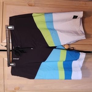 Pipeline Board Shorts Mens 34